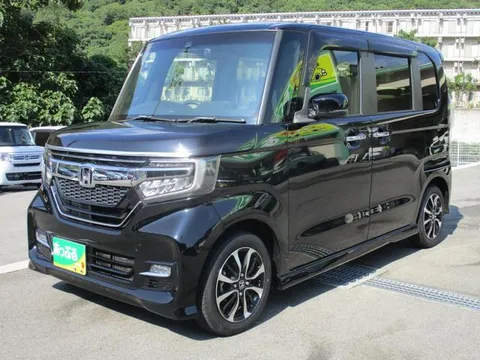 Honda N-BOX Custom