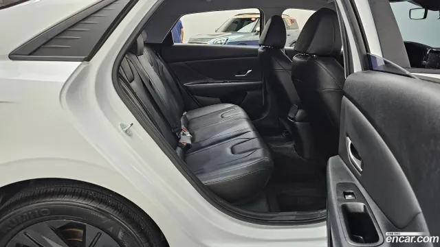 Hyundai Elantra (Avante)