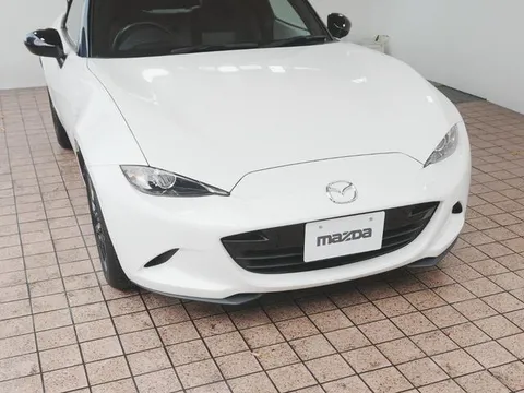 Mazda MX-5 (Roadster)