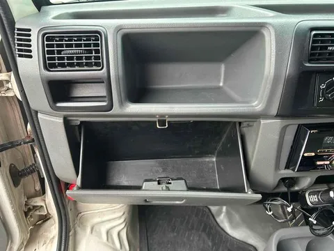 Mitsubishi Minicab Van