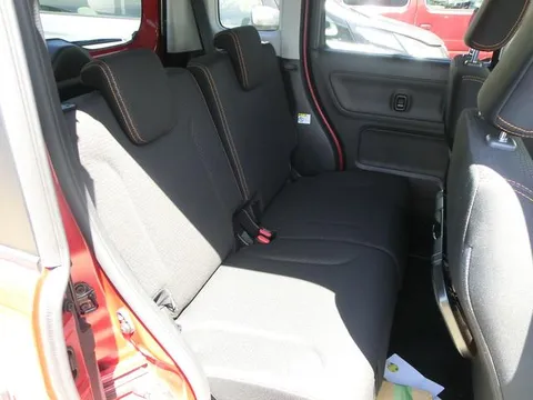 Suzuki Spacia Gear