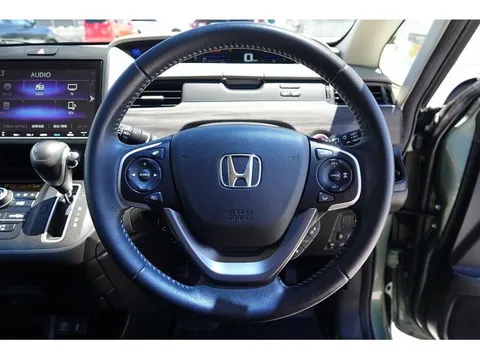 Honda Freed Plus