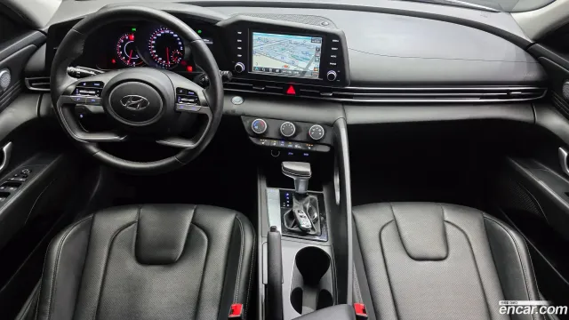 Hyundai Elantra (Avante)