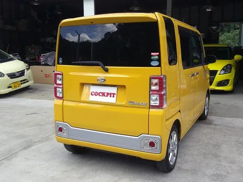 Daihatsu Wake