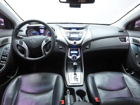 Hyundai Elantra (Avante)
