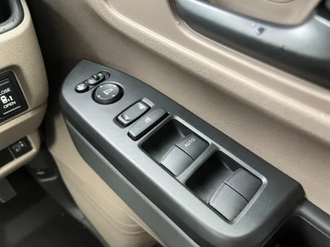 Honda N-BOX Joy