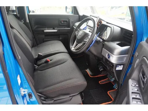 Suzuki Spacia Gear