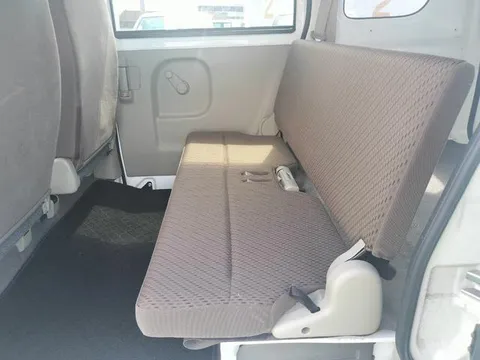 Mitsubishi Minicab Van
