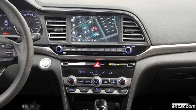 Hyundai Elantra (Avante)
