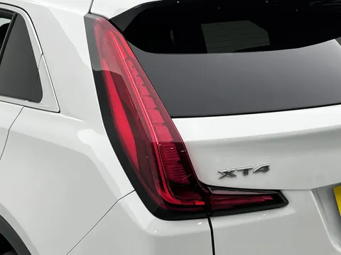 Cadillac XT4