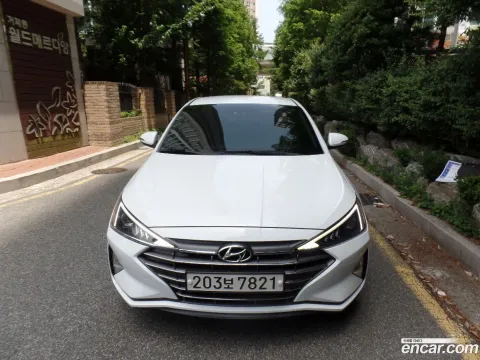 Hyundai Elantra (Avante)