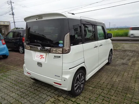 Suzuki Spacia Custom