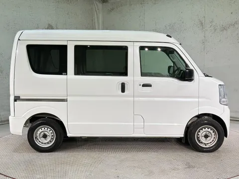 Mitsubishi Minicab Van
