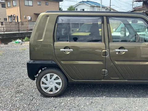 Daihatsu Naked