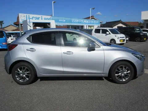 Mazda Mazda2 (Demio)