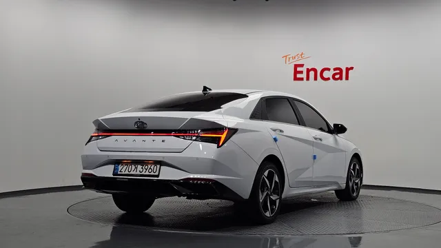Hyundai Elantra (Avante)