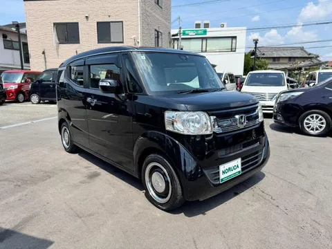 Honda N-BOX Slash