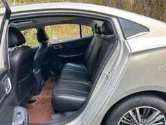 Roewe i5