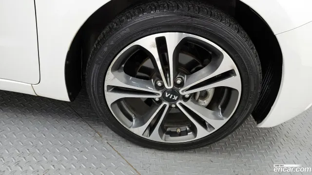 Kia Cerato (K3)