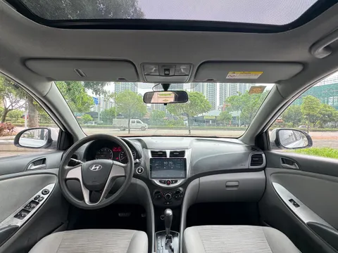 Hyundai Reina