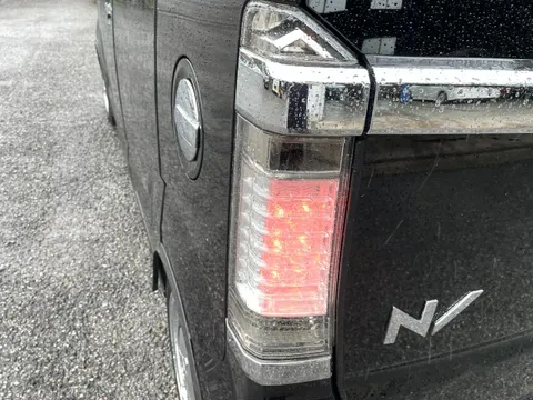 Honda N-BOX Slash