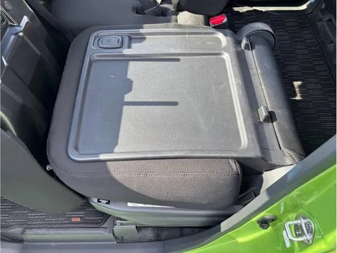 Toyota Pixis Mega