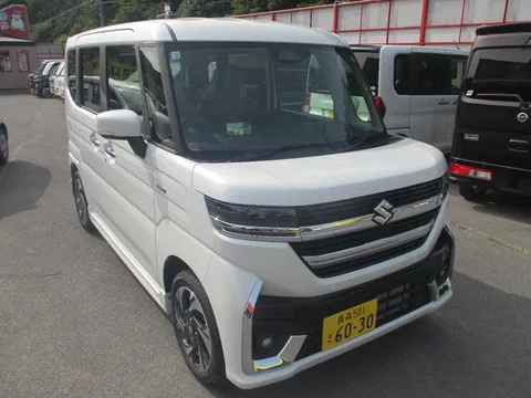 Suzuki Spacia Custom
