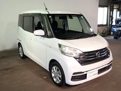Nissan Dayz Roox
