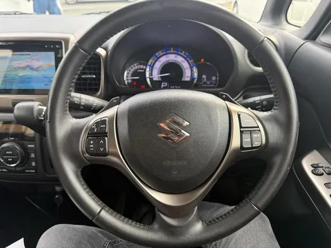 Suzuki Spacia Custom Z
