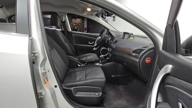 Renault SM3