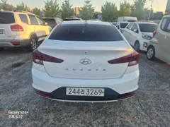 Hyundai Elantra (Avante)