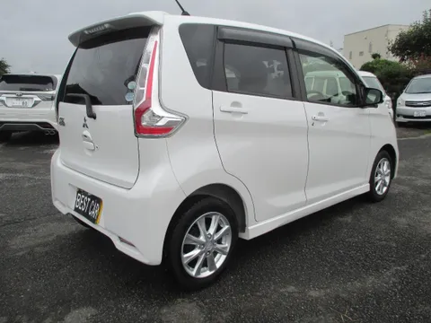Mitsubishi eK Custom
