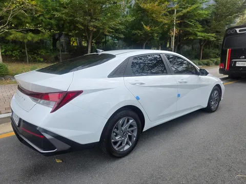 Hyundai Elantra (Avante)