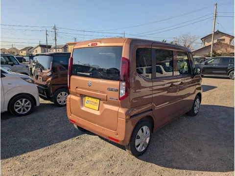 Suzuki Spacia