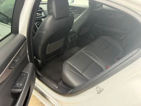 Jaguar XEL