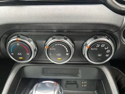 Mazda MX-5 (Roadster)