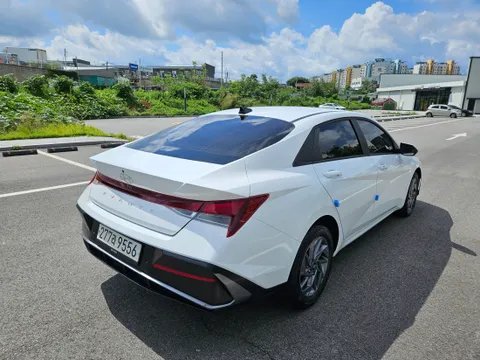 Hyundai Elantra (Avante)