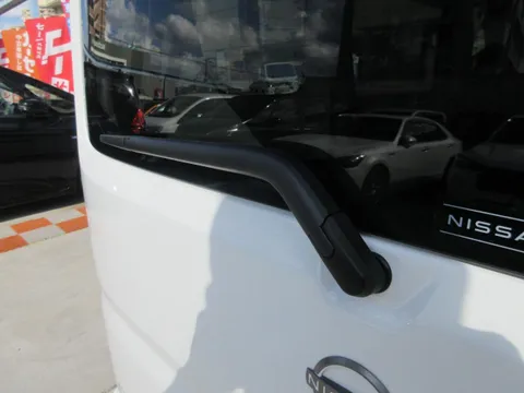 Nissan Clipper Van