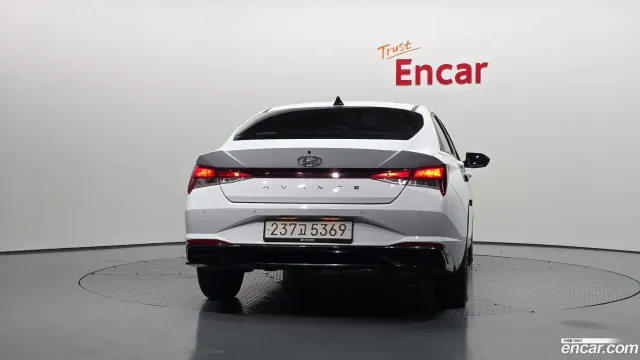 Hyundai Elantra (Avante)