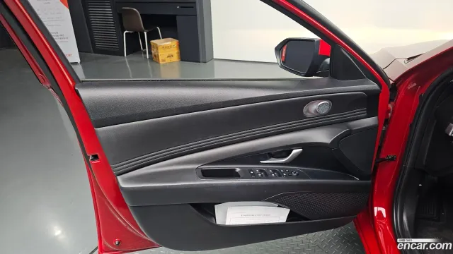 Hyundai Elantra (Avante)