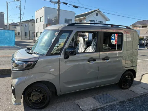 Suzuki Spacia Base