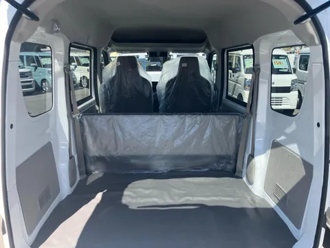 Mitsubishi Minicab Van