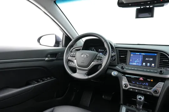 Hyundai Elantra (Avante)