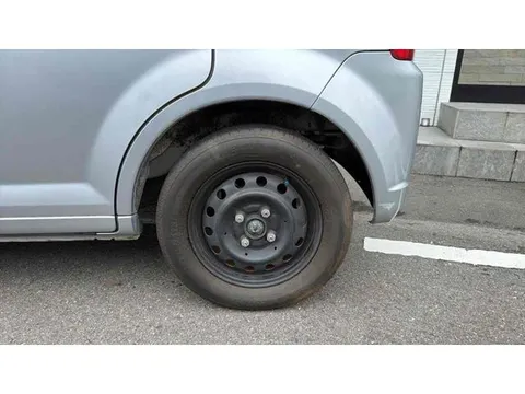 Nissan Otti