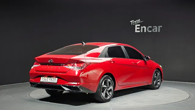Hyundai Elantra (Avante)