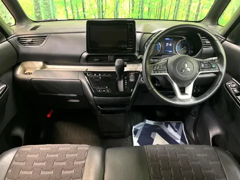 Mitsubishi Delica Mini