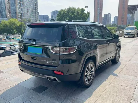 Jeep Grand Commander