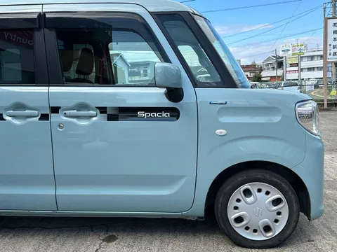 Suzuki Spacia