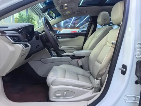 Cadillac XTS