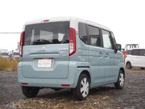 Suzuki Spacia